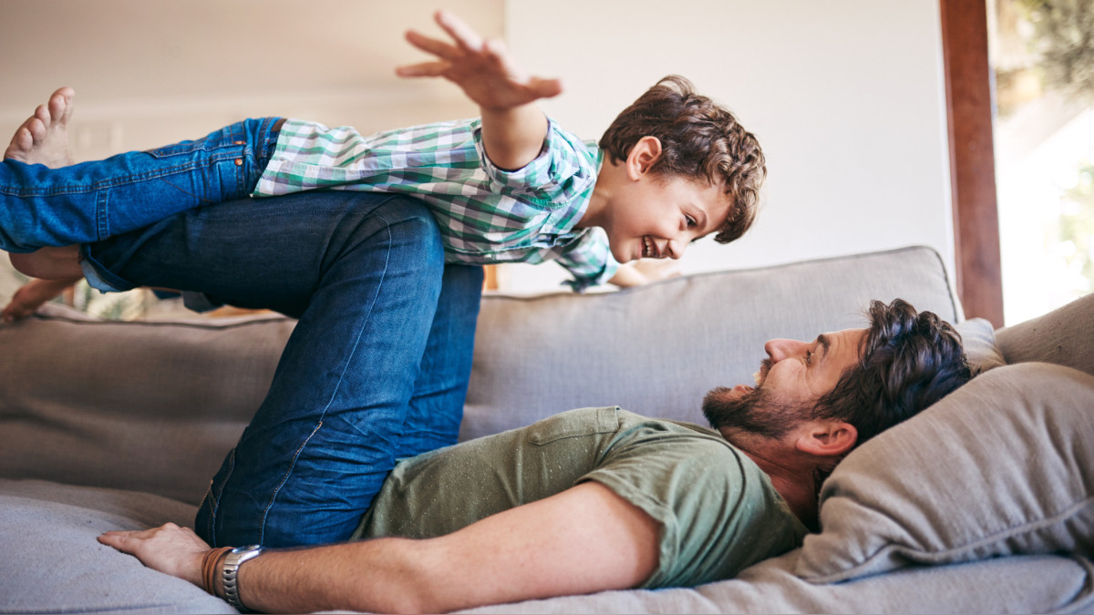 Padres como mentores: guía imprescindible en la adultez de tus hijos